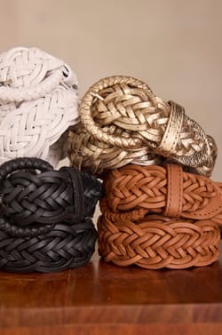 EDDY 100% leather belt;${refinementColor}