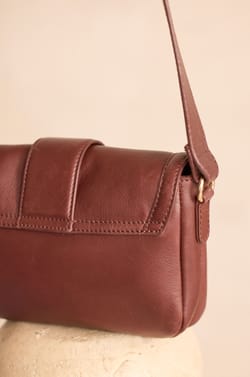 Sac en cuir MARCEL PETIT;${refinementColor}