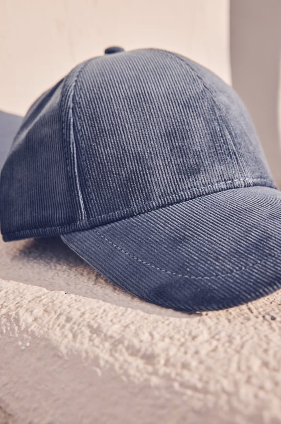 Casquette KARL;${refinementColor}