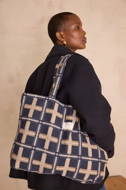 Tote bag en coton recyclé ;${refinementColor}