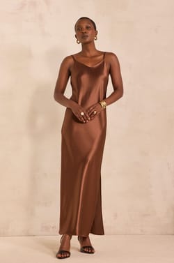 Long satin dress with thin straps REFLET;${refinementColor}