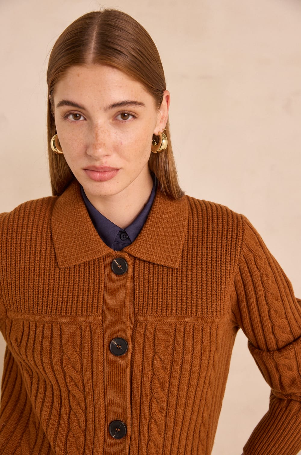 ARTUS long-sleeved wool vest;${refinementColor}