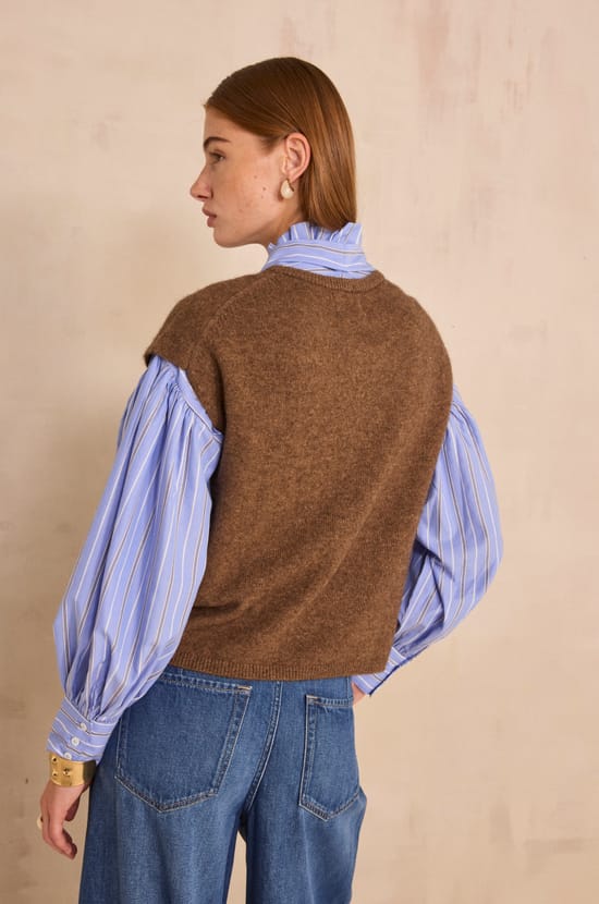 Sleeveless sweater in a blend of yak and wool ADAM;${refinementColor}