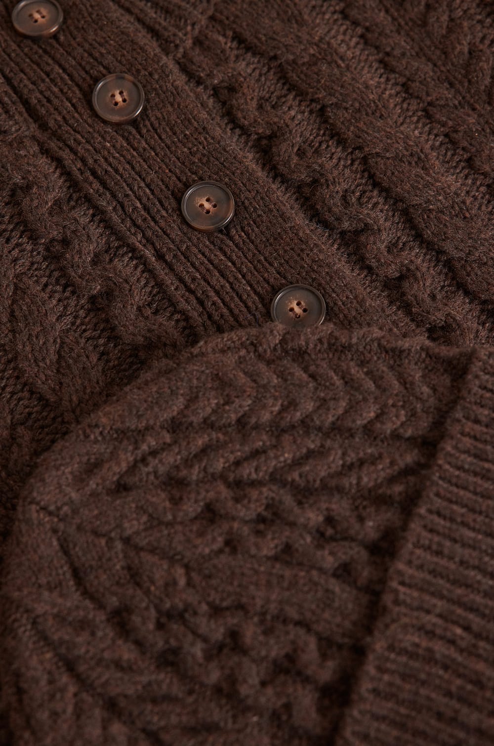 HOCHE cable knit hat;${refinementColor}