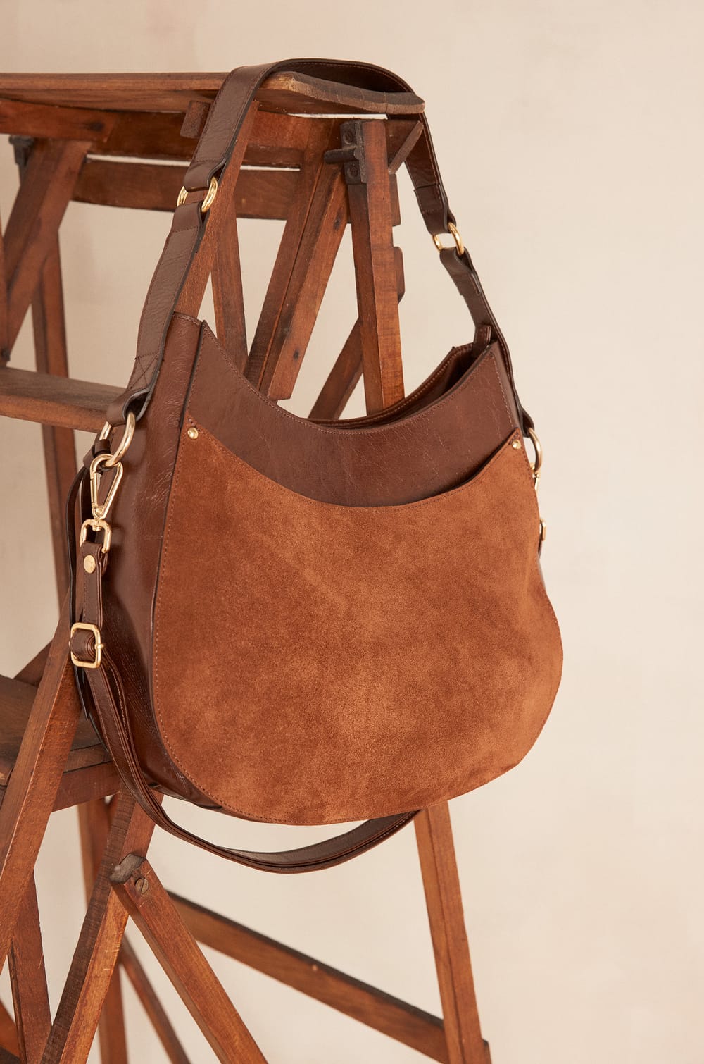 LOU leather bag;${refinementColor}