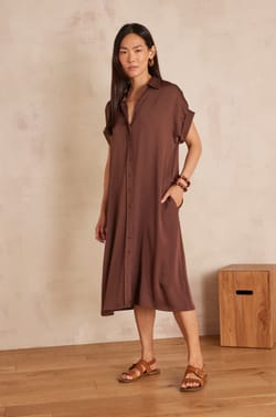 Robe NAYAA satin&eacute;e;${refinementColor}