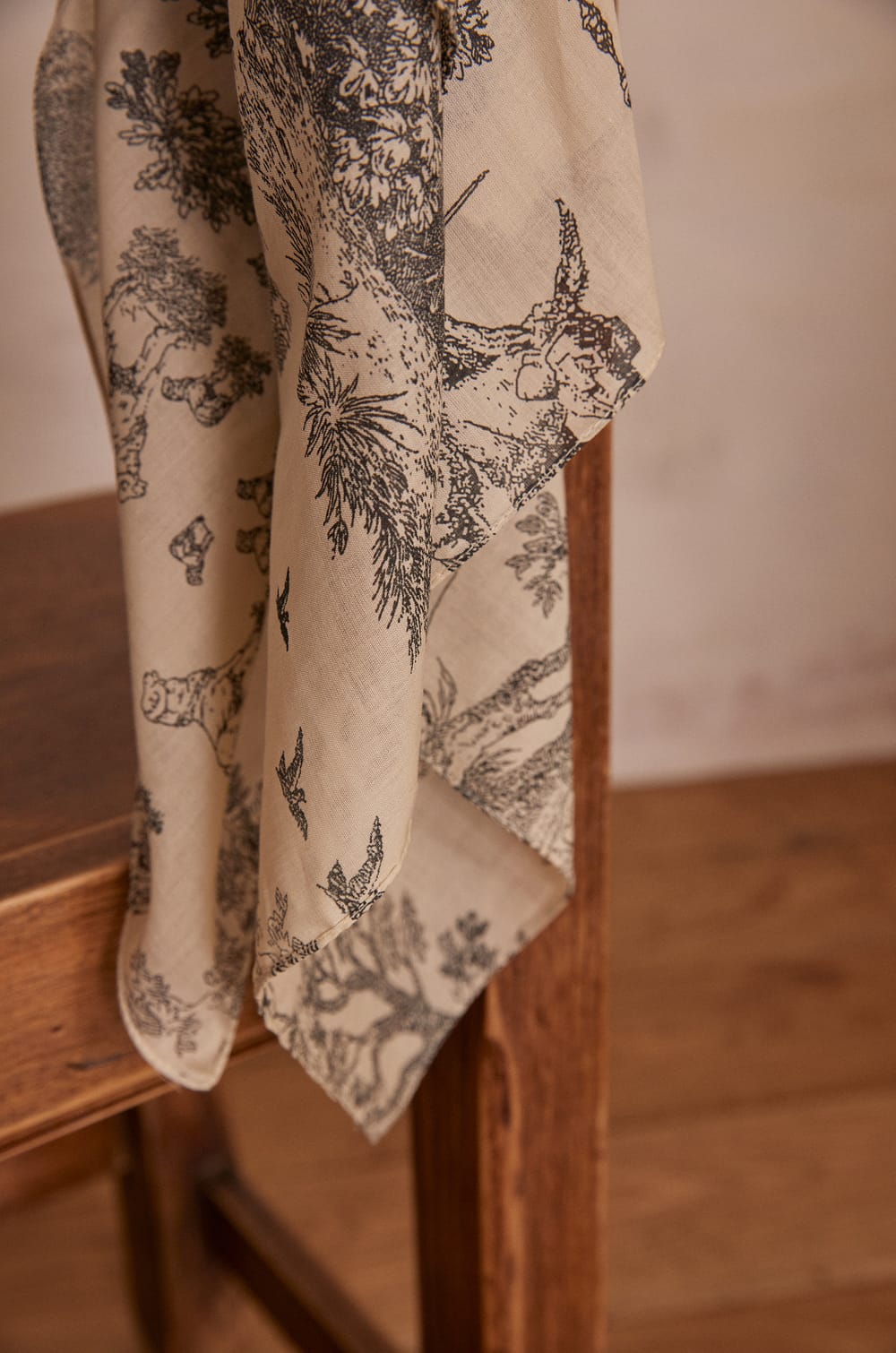 Foulard d'anniversaire;${refinementColor}