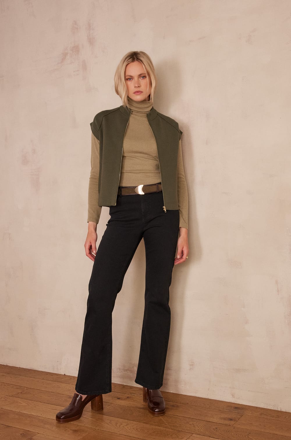 LILY bootcut jeans in cotton;${refinementColor}