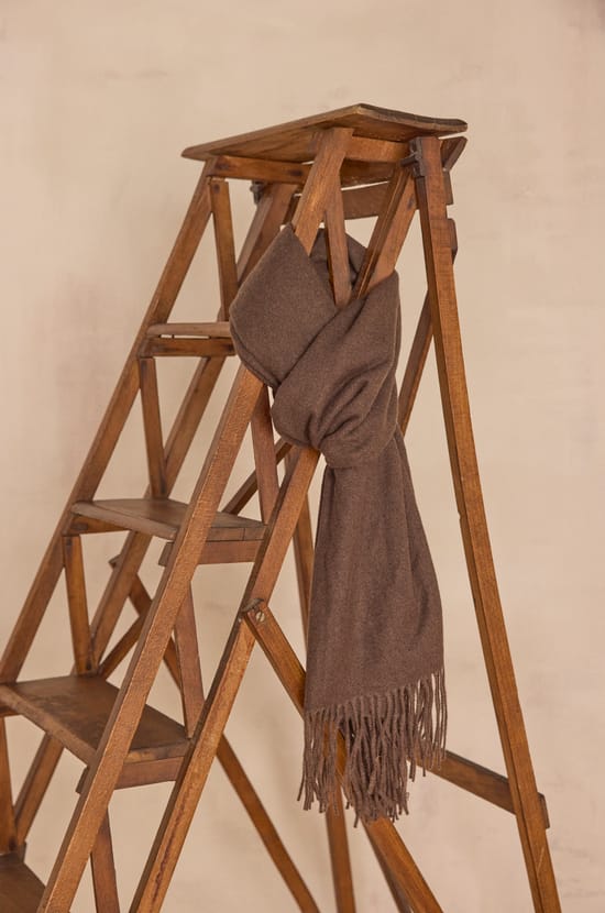 TOM scarf;${refinementColor}