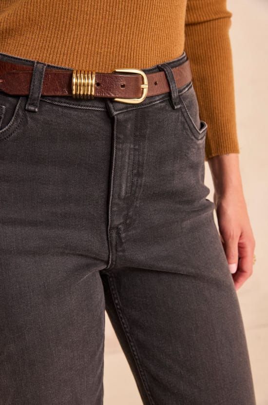 Jean right AGATHE;${refinementColor}