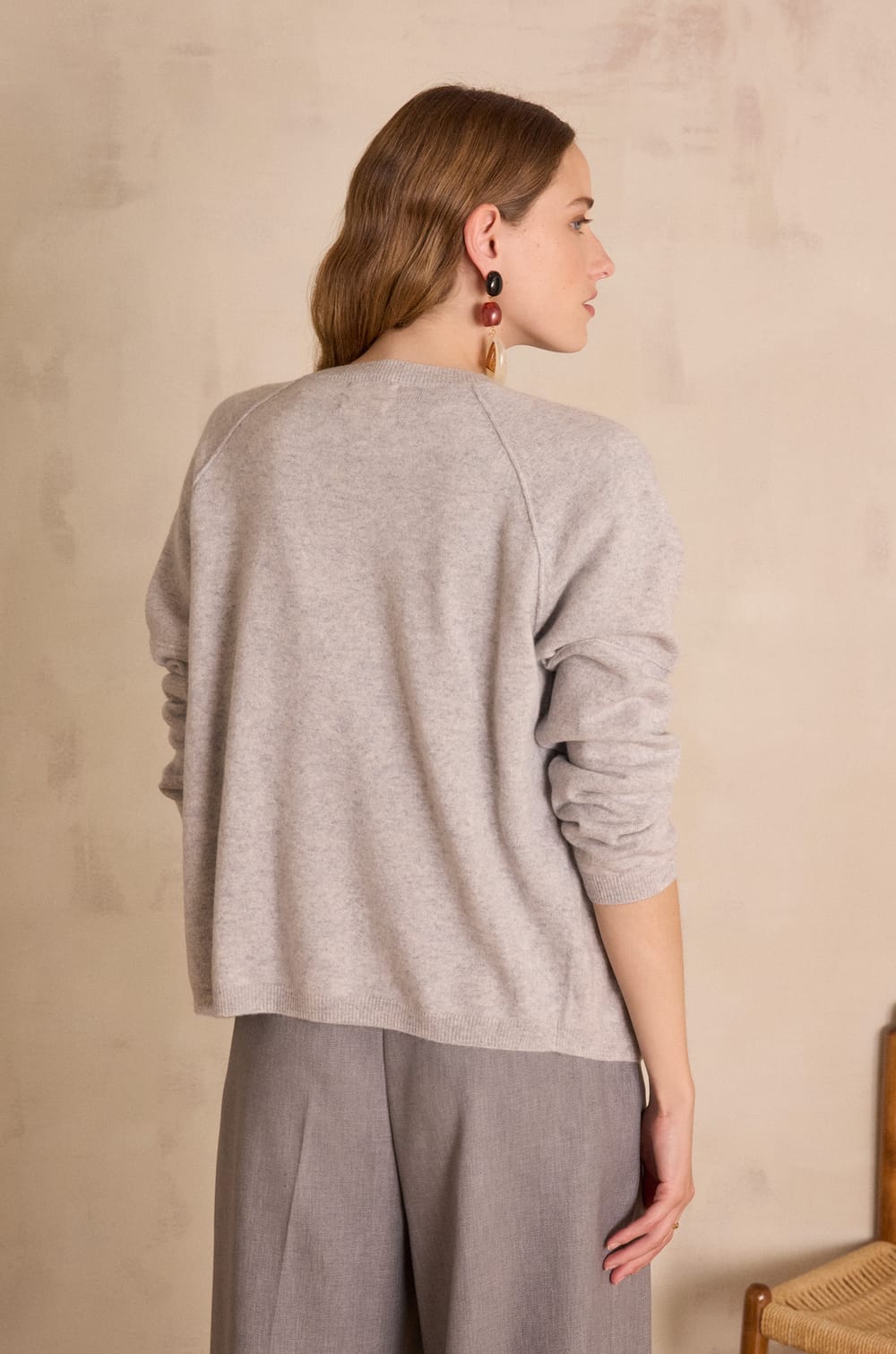 BILLY Cardigan in 100% cashmere;${refinementColor}