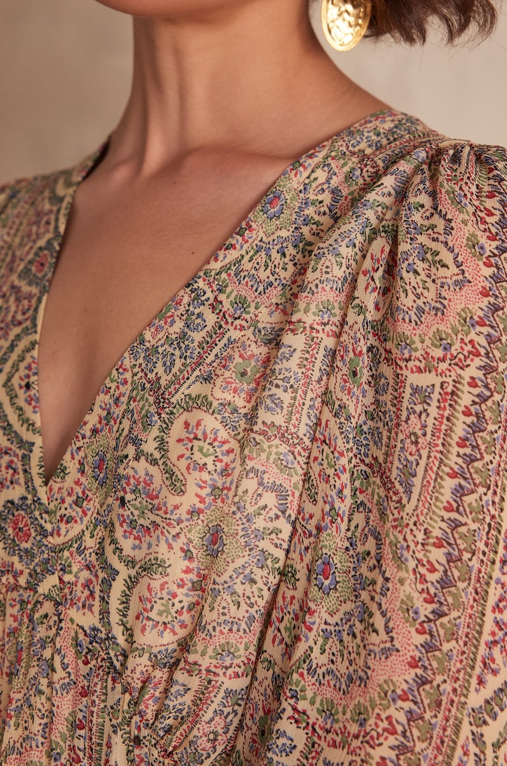 Robe LIVIA;${refinementColor}