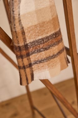 TRISTAN scarf;${refinementColor}