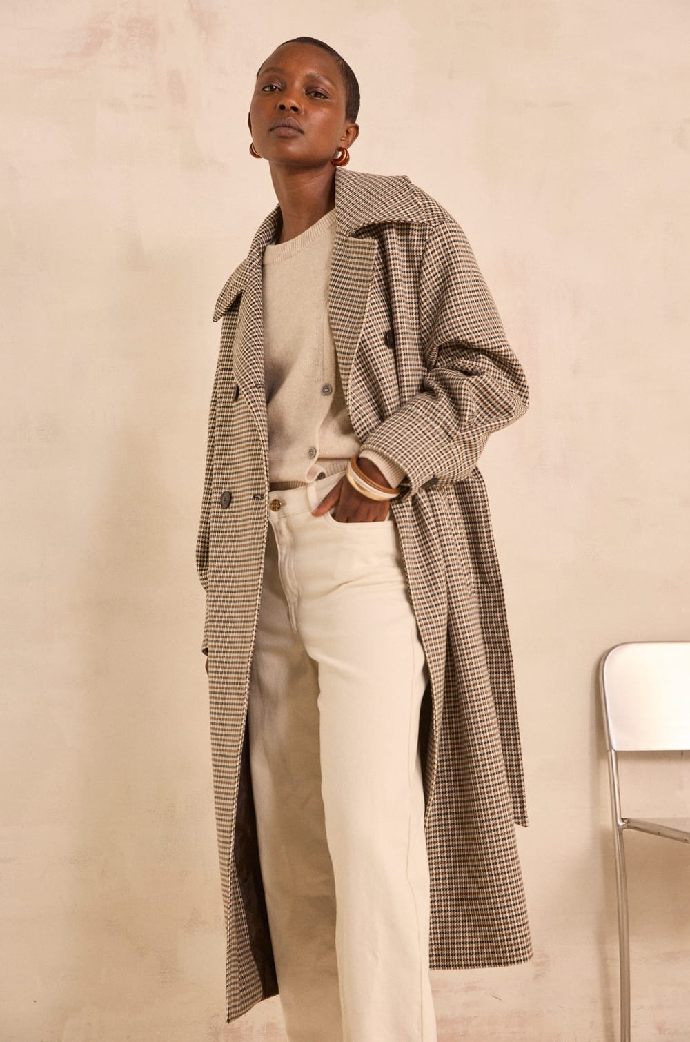 DJOVANNI checked trench;${refinementColor}