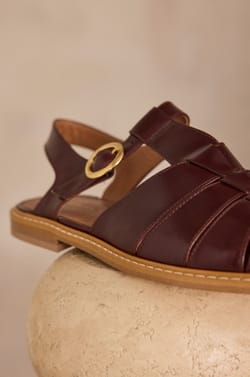 Sandales en 100% cuir SULLIVAN;${refinementColor}