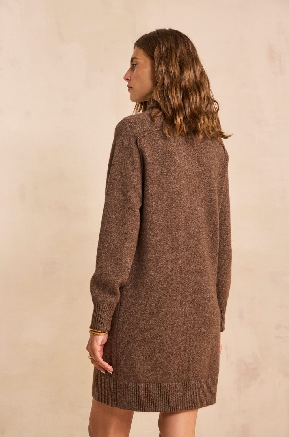 Perfect straight knit dress made of mixed wool and yak;${refinementColor}