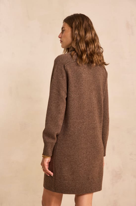 Perfect straight knit dress made of mixed wool and yak;${refinementColor}