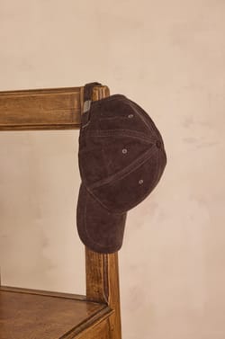 HAROLD Kappe aus Bio-Baumwollsamt;${refinementColor}