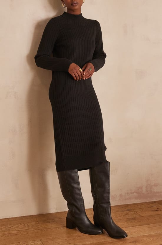 Robe LAURA;${refinementColor}