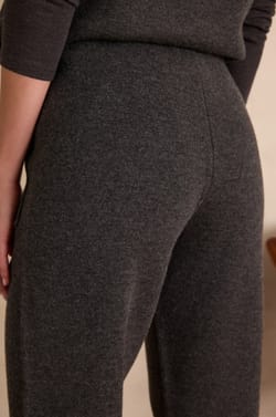 Broek MARGOT van wol;${refinementColor}