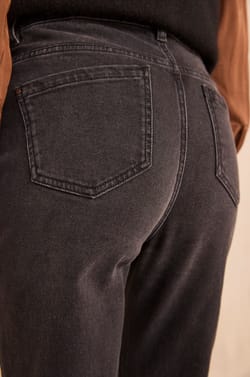 Jean fitted SONIA;${refinementColor}