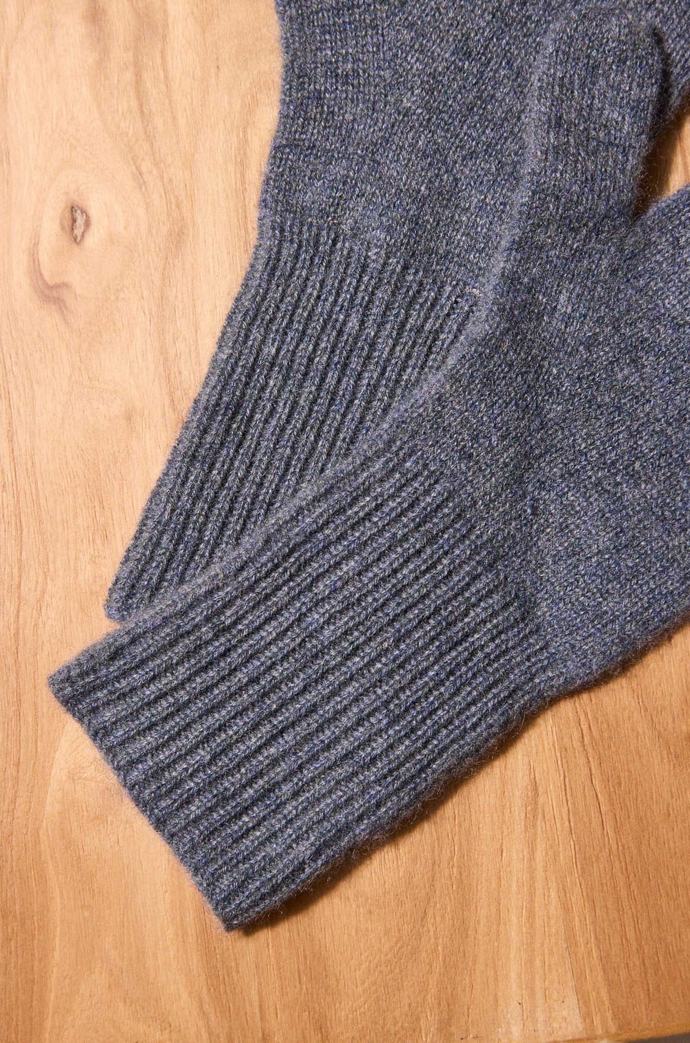 Cashmere gloves GLOVE;${refinementColor}