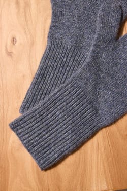 Cashmere gloves GLOVE;${refinementColor}