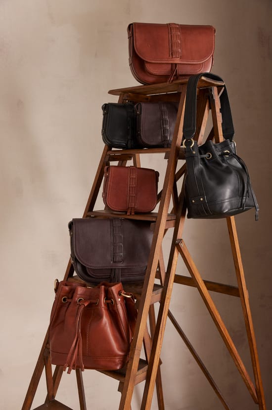 Bolso saco LUCIEN de cuero;${refinementColor}