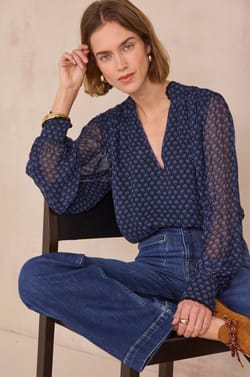 Blouse with floral embroidery in 100% cotton DELICE;${refinementColor}