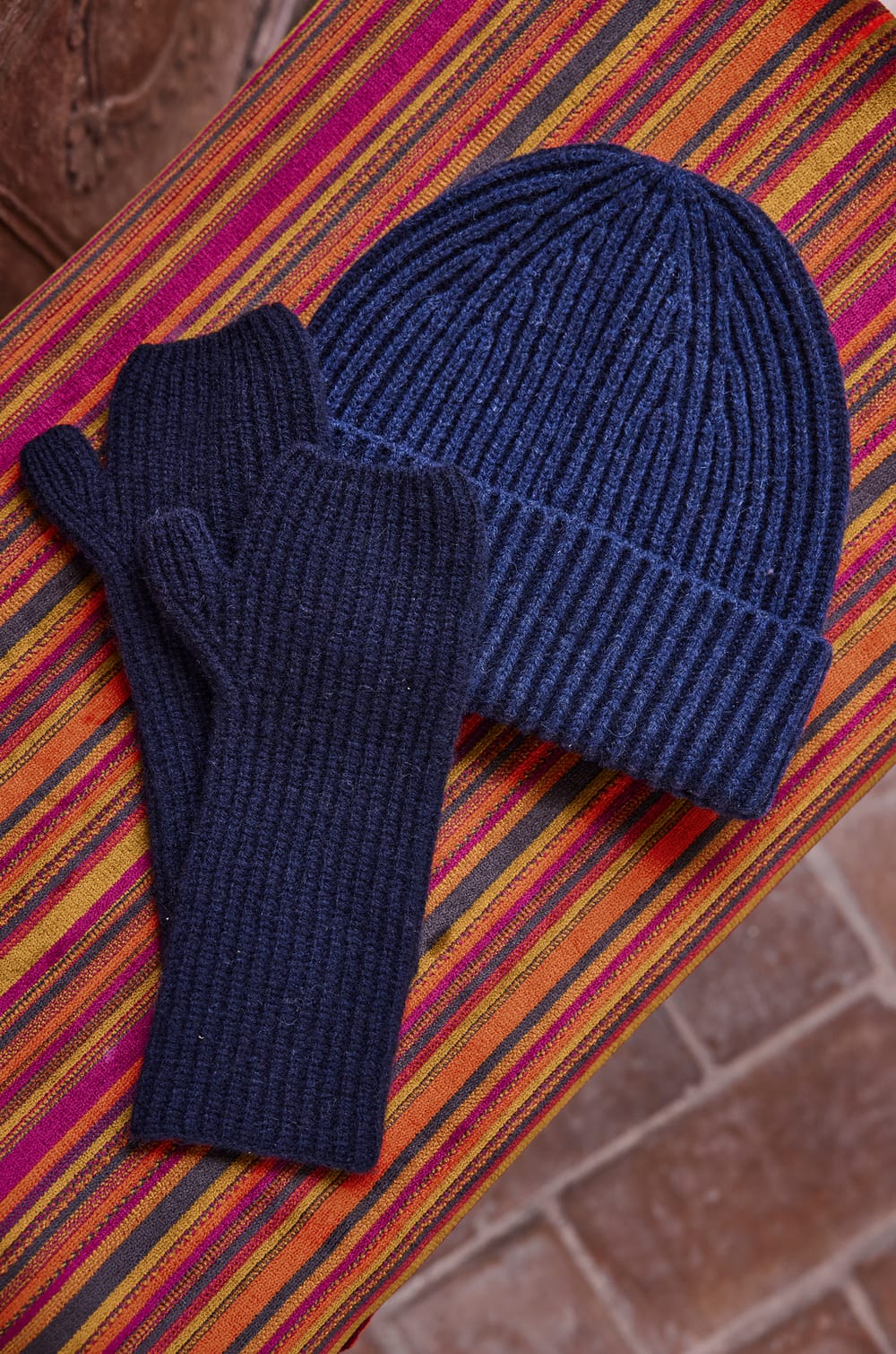 Bonnet en laine VICTOR;${refinementColor}