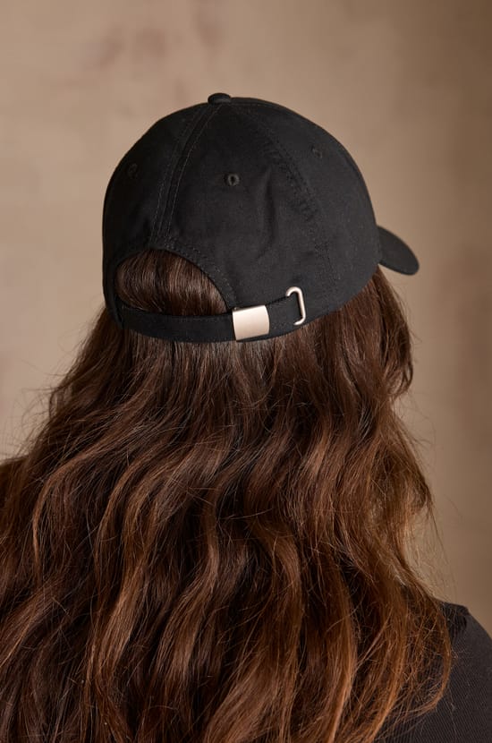 Casquette KIM;${refinementColor}