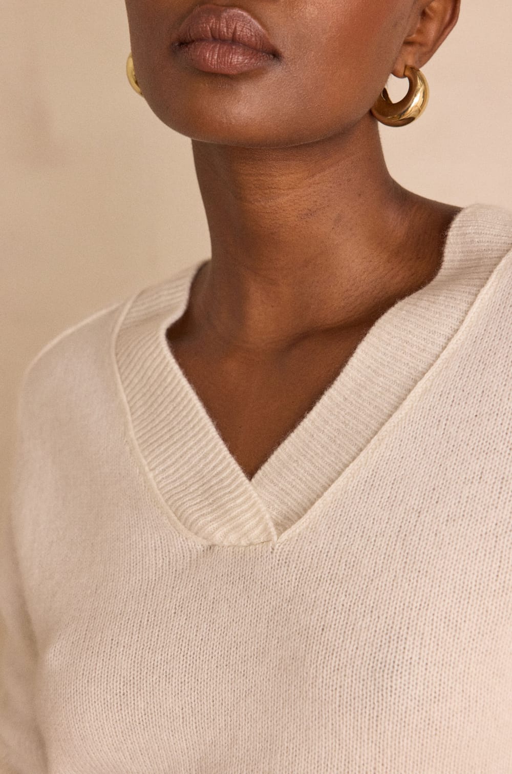 BRYTON 100% cashmere 4-ply V-neck jumper;${refinementColor}