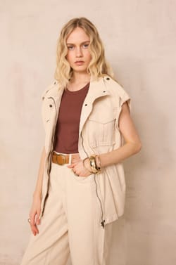 VEGA sleeveless jacket;${refinementColor}
