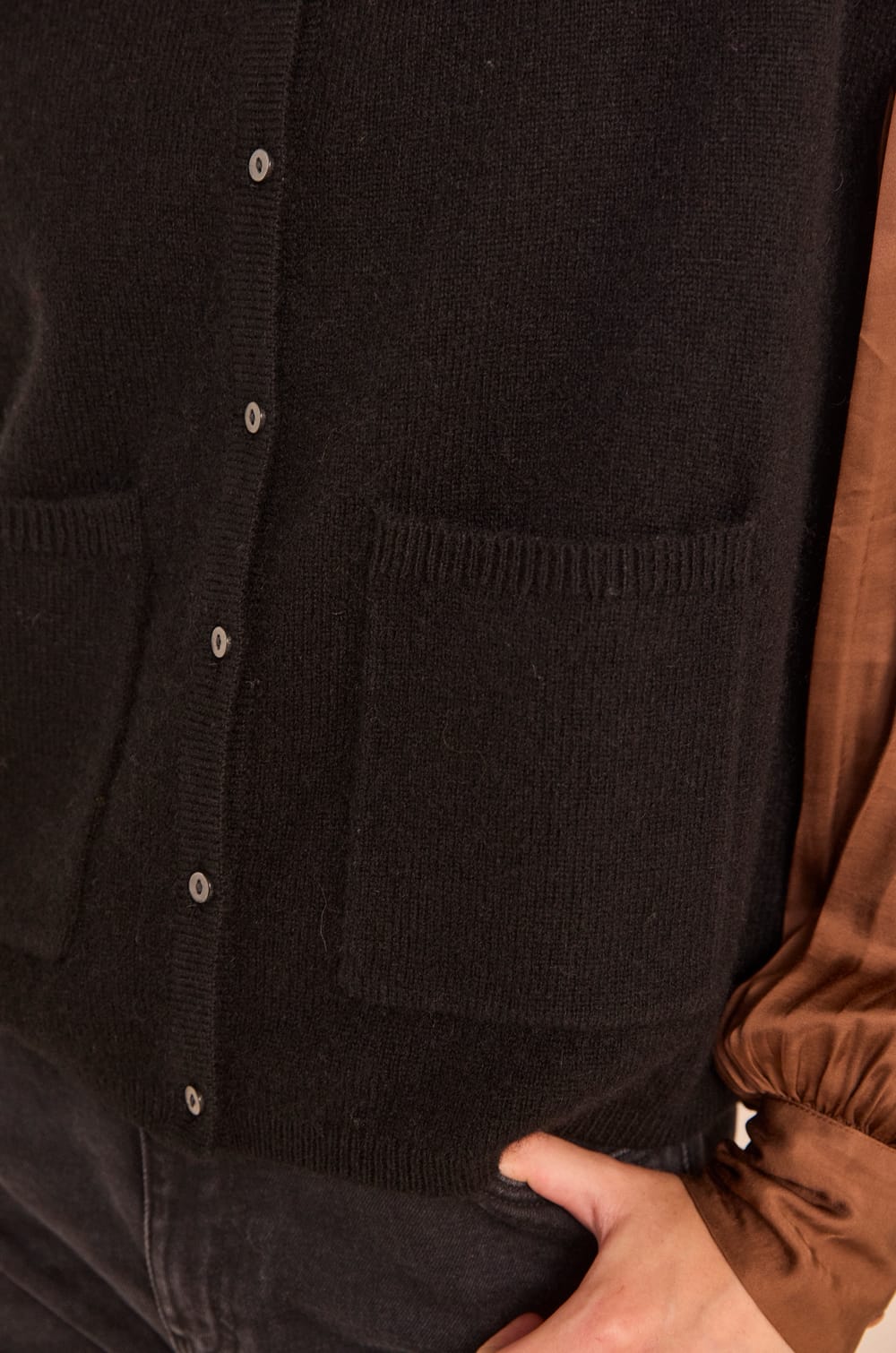 Sleeveless sweater made of yak and wool ADAM;${refinementColor}