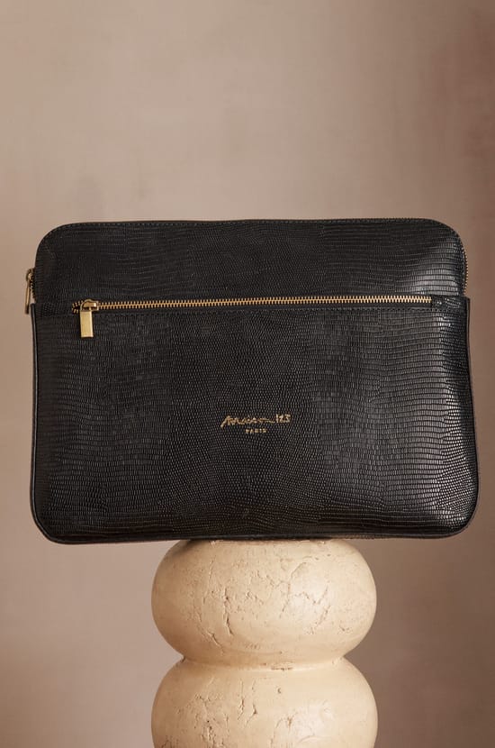 LEON leather laptop sleeve;${refinementColor}