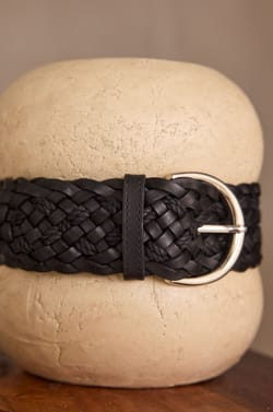 ELIE 100% leather belt;${refinementColor}
