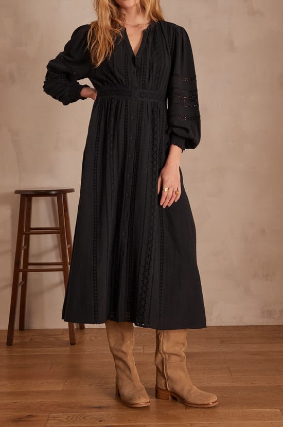 Robe LUCILIA;${refinementColor}