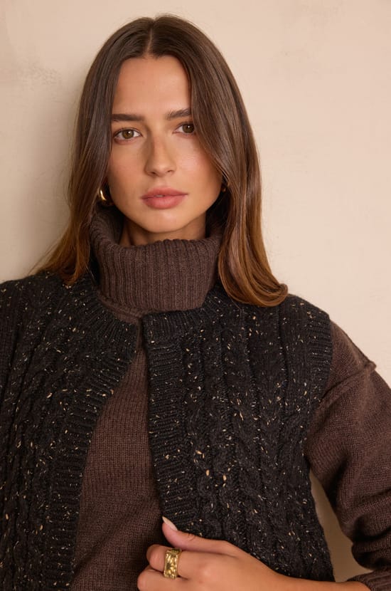 BIXENTE sleeveless cable-knit wool cardigan;${refinementColor}