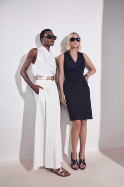 Robe courte BERRY;${refinementColor}