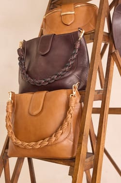 100% leather MARCEL bag;${refinementColor}