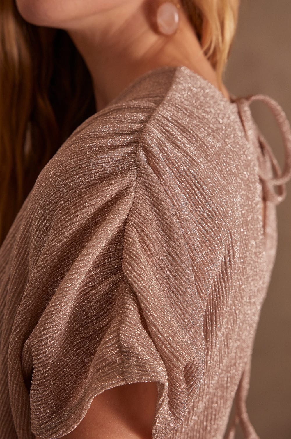 Robe AMEL;${refinementColor}