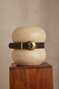 NOE leather belt;${refinementColor}