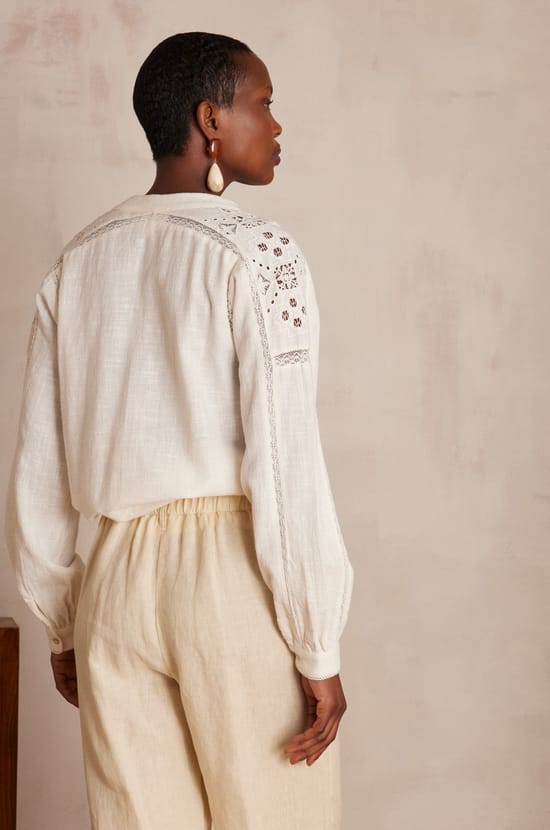Bluse PAULINE aus 100% Baumwolle;${refinementColor}