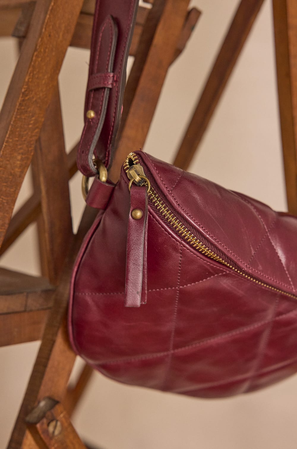 Sac banane GABY en cuir;${refinementColor}