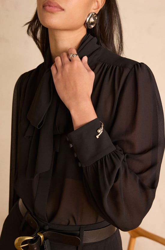 Blusa transparente con lazo SPIRIT;${refinementColor}