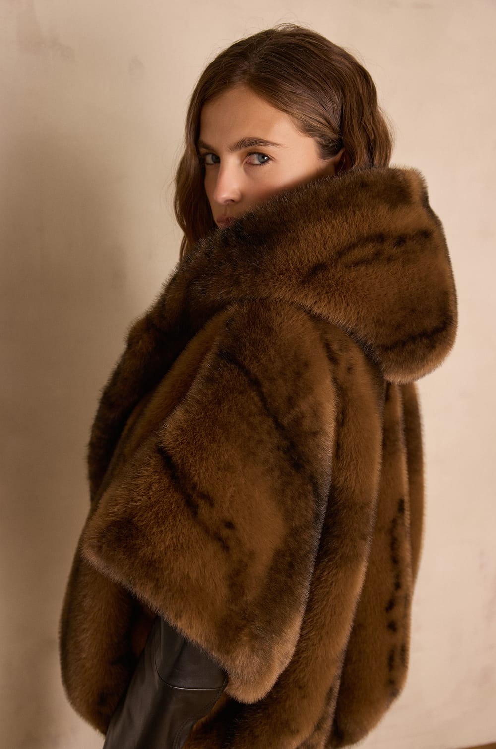 DAYANA Cape Coat;${refinementColor}