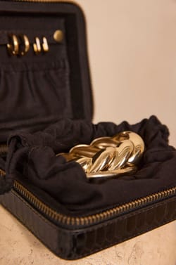 Bo&icirc;te &agrave; bijoux emboss&eacute;e en cuir LEON;${refinementColor}
