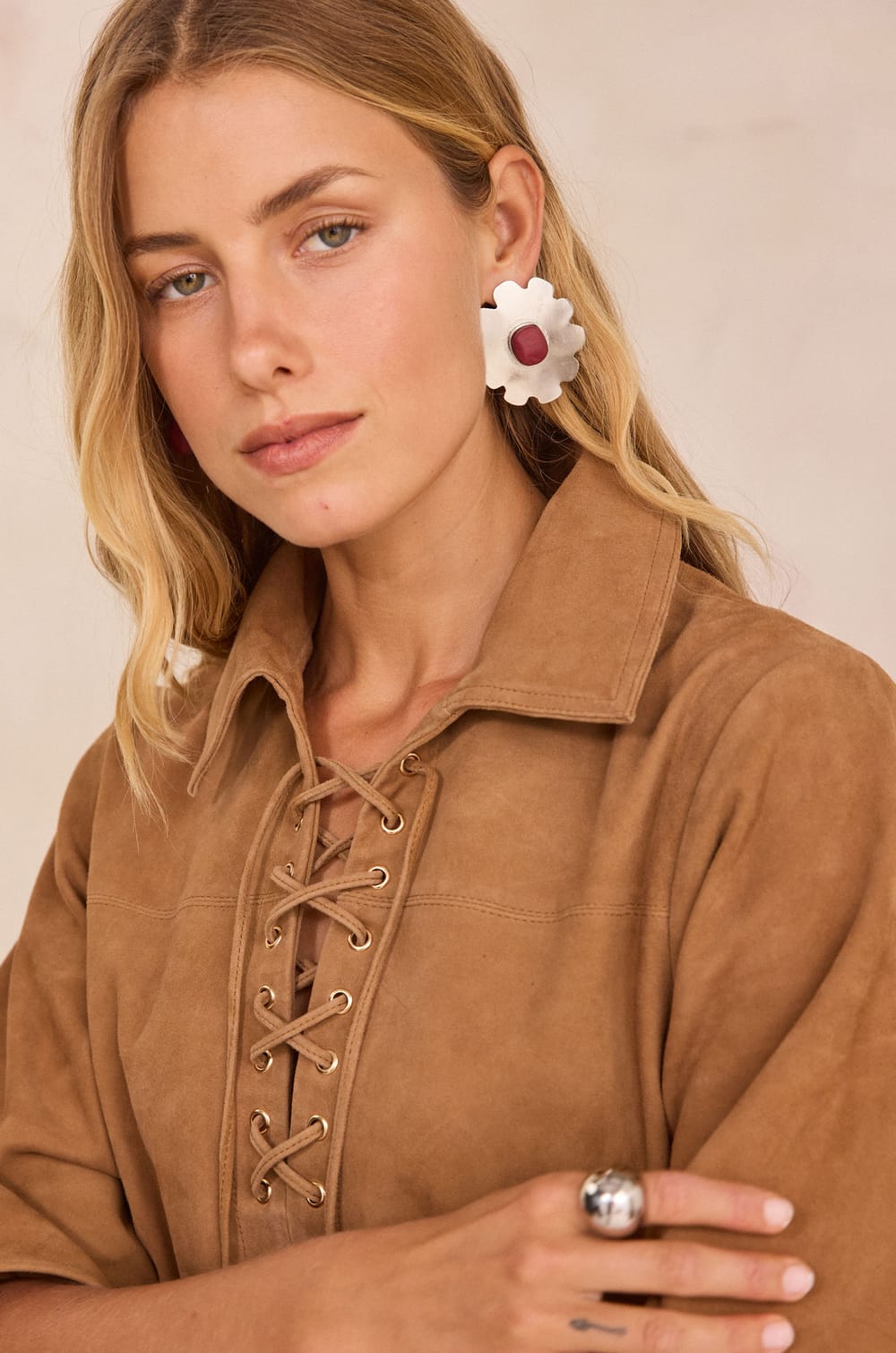 Short dress in 100% leather BRISE;${refinementColor}