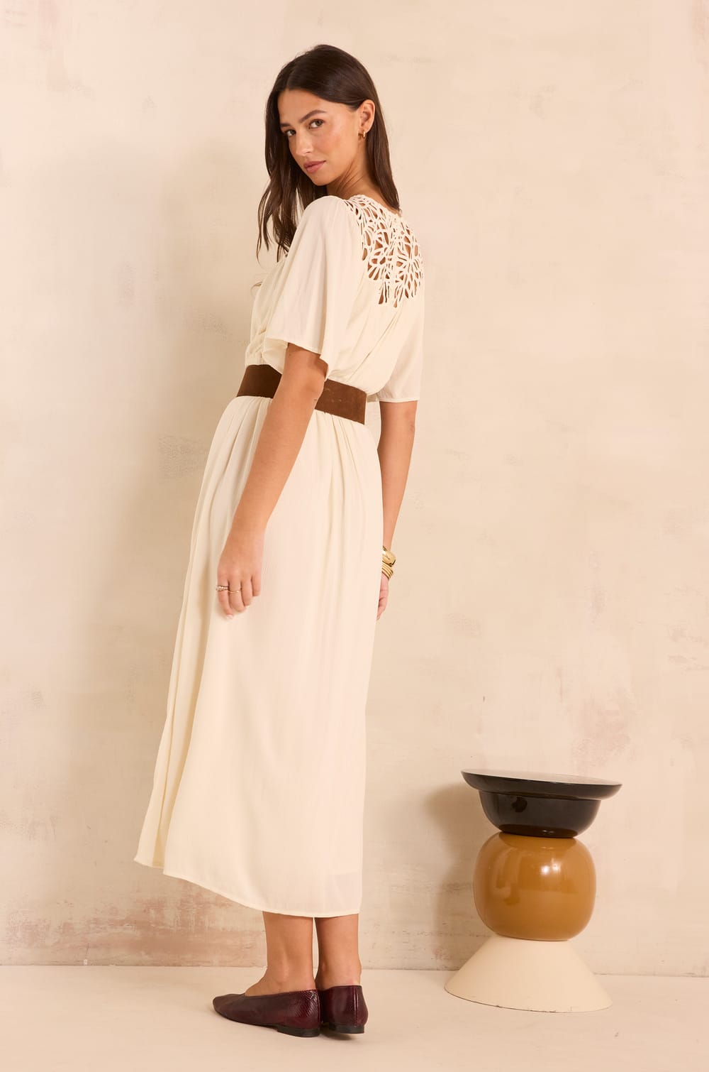 Flowy dress with lace PERFECT;${refinementColor}