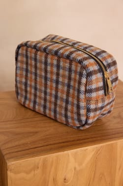 LIAM tartan pattern toiletry bag;${refinementColor}